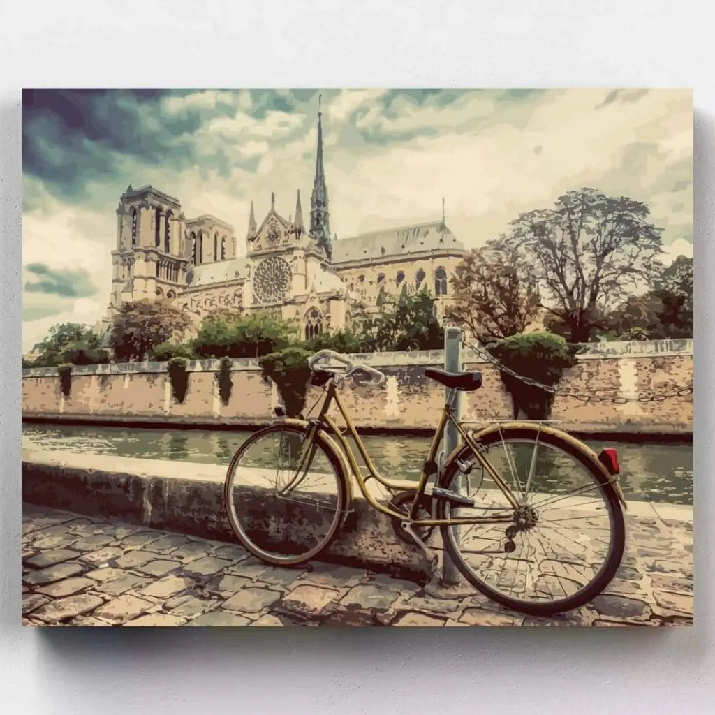 DIY Malen nach Zahlen – Nostalgisches Fahrrad vor Notre-Dame in Paris auf Leinwand malen – urbaner Charme & kreative Auszeit – Artyroom.shop