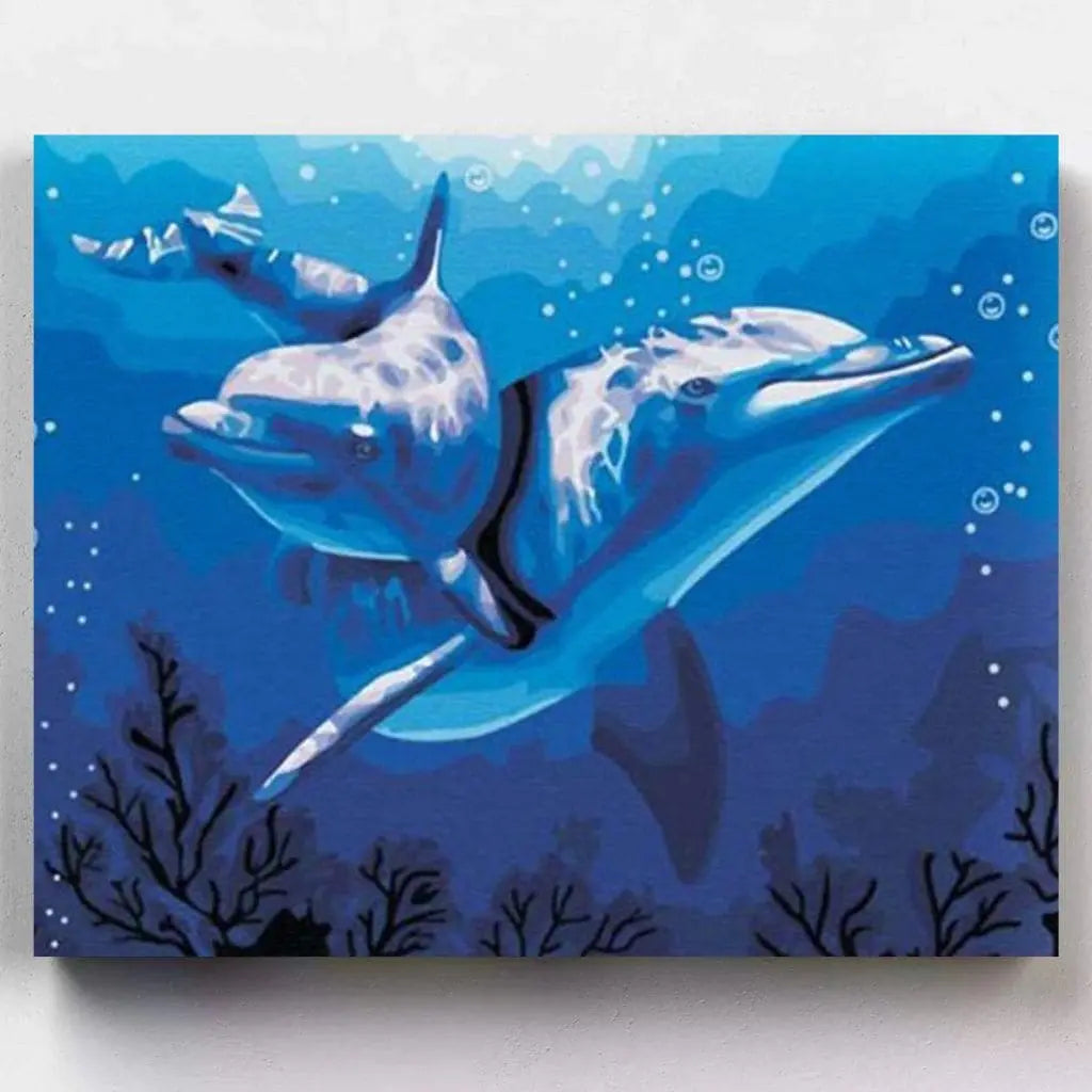 DIY Malen nach Zahlen – Delfinmutter mit Baby liebevoll unter Wasser auf Leinwand malen – maritimes Motiv für Tierfreunde & Ozeanliebhaber – nur bei Artyroom.shop