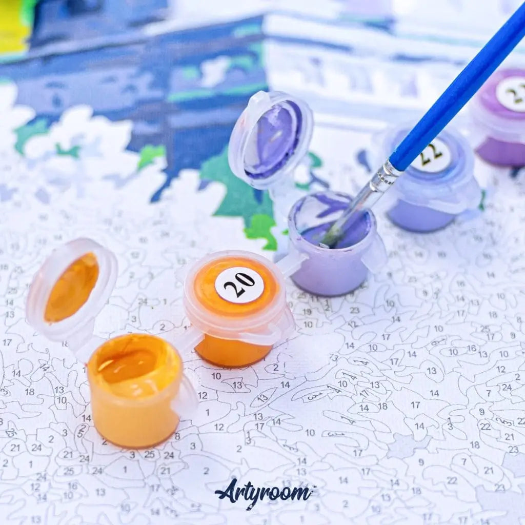 DIY Malen nach Zahlen Set mit Acrylfarben, Pinseln und hochwertiger Leinwand in Nahaufnahme – Artyroom Switzerland
